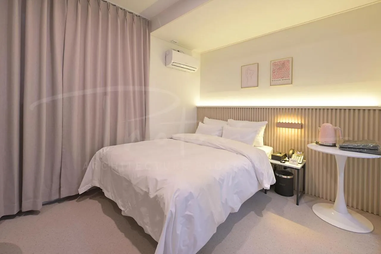 Motel Take 1 Hotel Incheon