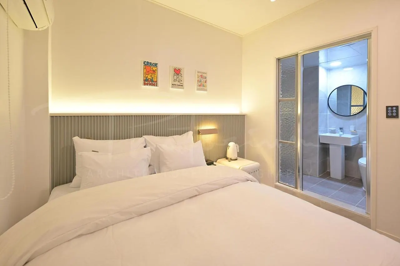 Motel Take 1 Hotel Incheon
