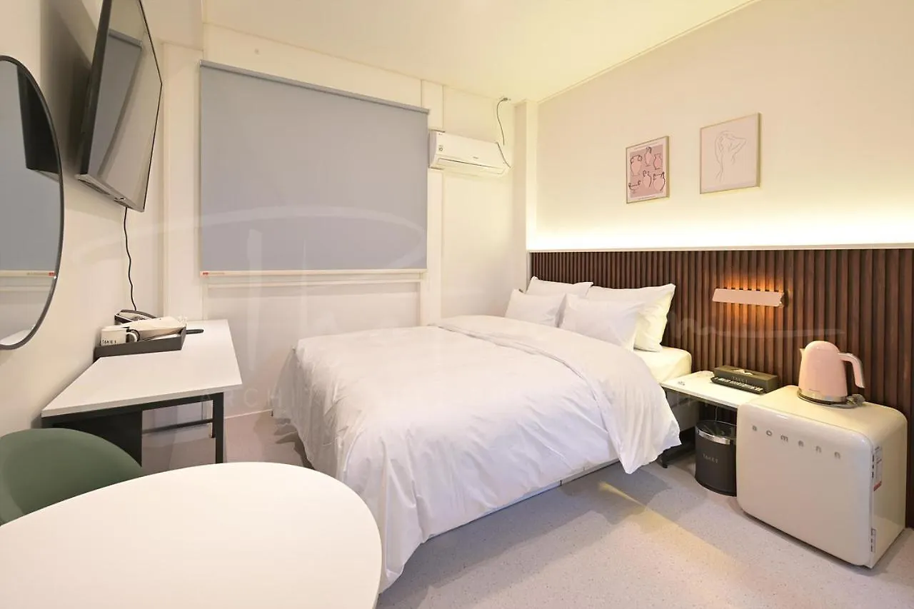 Take 1 Hotel Incheon Motel