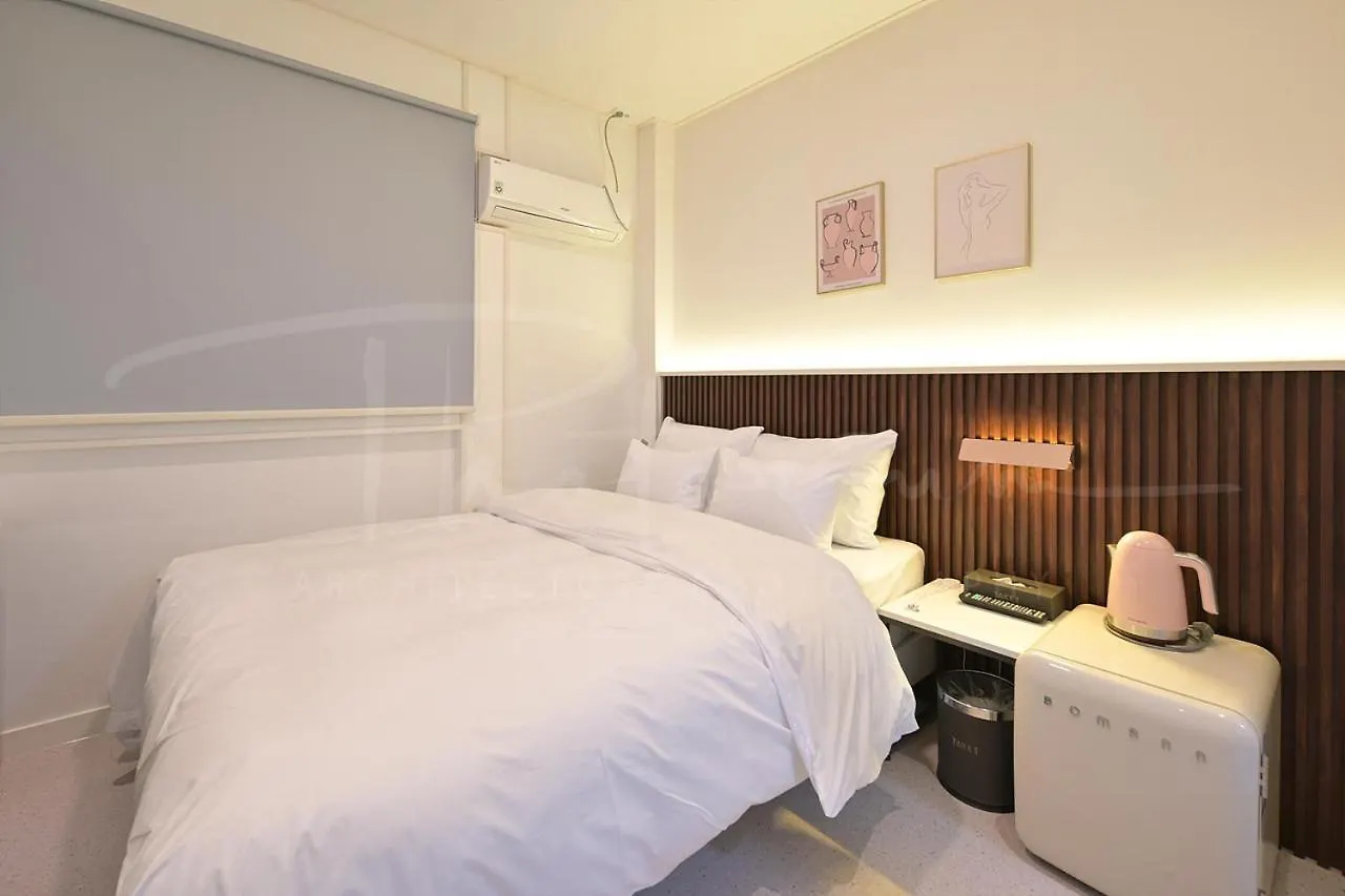 Motel Take 1 Hotel Incheon